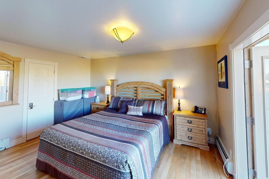 Tacit Shadow Resort Shangri-La King Suite, Gym, Coffee Bar, Hot-Tub, Free Laundry, Food Available Parowan Exterior photo