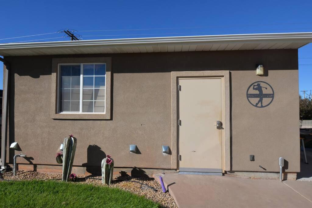 Tacit Shadow Resort Shangri-La King Suite, Gym, Coffee Bar, Hot-Tub, Free Laundry, Food Available Parowan Exterior photo
